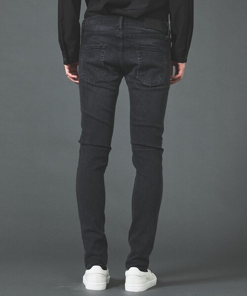 5351 POUR LES HOMMES(ゴーサンゴーイチプールオム)の「メタリック スキニー デニムパンツ(デニムパンツ・メンズ・ブラック/インディゴブルー・44/46/48/50)」の18枚目の写真