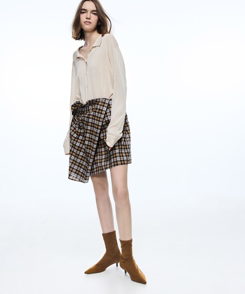 CHARLES & KEITH(チャールズ & キース)の「ポインテッドヒール アンクルブーツ(ブーツ・レディース・ブラック系その他2/ブラウン系その他・25.5cm/25cm/24.5cm/23.5cm/23cm/22.5cm)」の15枚目の写真