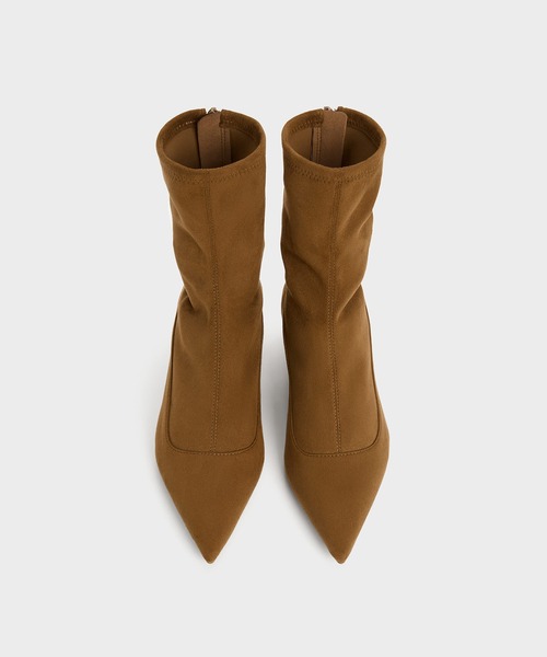 CHARLES & KEITH(チャールズ & キース)の「ポインテッドヒール アンクルブーツ(ブーツ・レディース・ブラック系その他2/ブラウン系その他・25.5cm/25cm/24.5cm/23.5cm/23cm/22.5cm)」の13枚目の写真