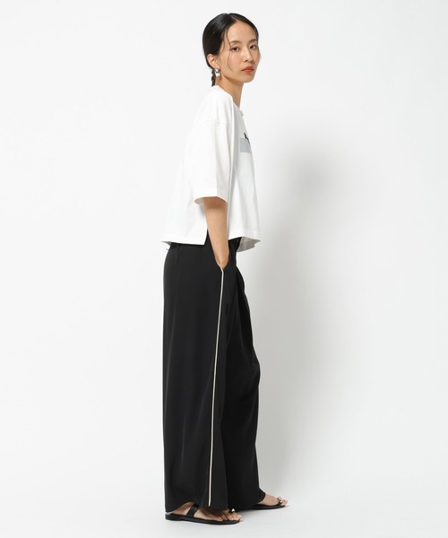 HEREIAM(ヘレイアム)の「【HEREIAM】パイピングトロミパンツ(その他パンツ・レディース・パイソン/ブラック/ライトブルー・SMALL/MEDIUM)」の4枚目の写真