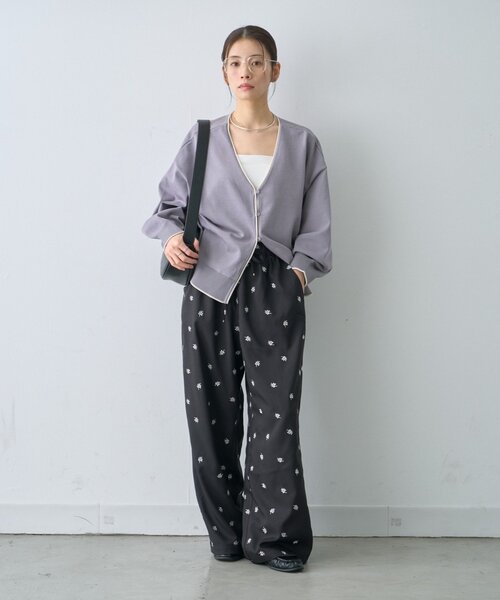 CIAOPANIC TYPY(チャオパニックティピー)の「∴【3サイズ展開】花柄刺繍イージースラックスパンツ(スラックス・レディース・ブラック/ブラウン/グレー・SMALL/MEDIUM/LARGE)」の11枚目の写真