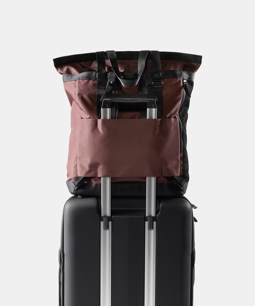 Matador（マタドール）の「Matador/マタドール 24L Tote Pack/24L トートパック（トートバッグ・メンズ・ワインレッド/ブラック/ダークグリーン・FREE）」の6枚目の写真