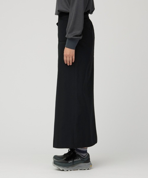 Snow Peak(スノーピーク)の「Snow Peak / Wool Nylon Taffeta Skirt ウールナイロンタフタスカート(スカート・レディース・ダークブラウン/ブラック・1/2/3)」の7枚目の写真