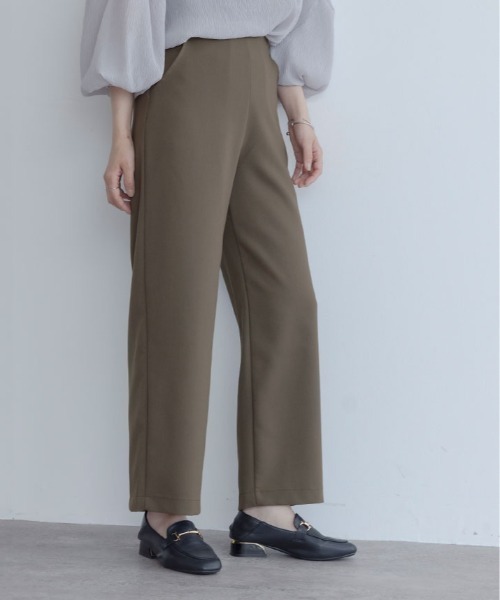 maviru(マヴィル)の「クラシカル スラックス ワイドパンツ(スラックス・レディース・ブラック/ブラウン系その他/グレイッシュベージュ/チャコール・L/M/S)」の4枚目の写真