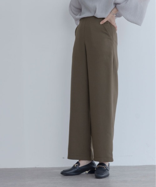 maviru(マヴィル)の「クラシカル スラックス ワイドパンツ(スラックス・レディース・ブラック/ブラウン系その他/グレイッシュベージュ/チャコール・L/M/S)」の5枚目の写真