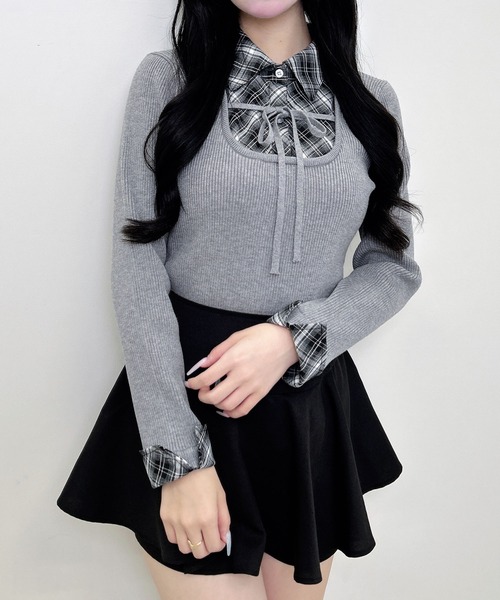 INGNI(イング)の「【WEB限定】シャツドッキングフロントリボンニット(ニット/セーター・レディース・ブラック×ホワイト/グレー系9/グレー×ホワイト/ブラック系その他/ネイビー系8/ワイン系2・M)」の5枚目の写真