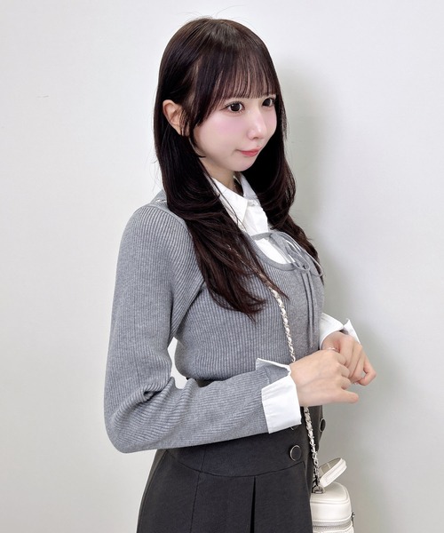 INGNI(イング)の「【WEB限定】シャツドッキングフロントリボンニット(ニット/セーター・レディース・ブラック×ホワイト/グレー系9/グレー×ホワイト/ブラック系その他/ネイビー系8/ワイン系2・M)」の21枚目の写真