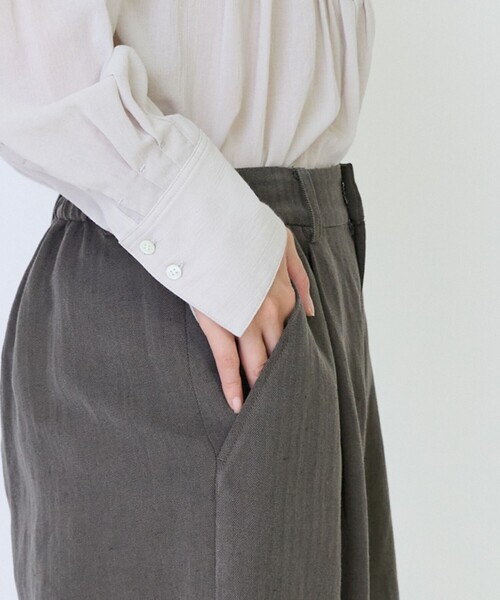 LOISIR（ロワズィール）の「ウールリネンヘリンボーンセミワイドパンツ（その他パンツ・レディース・ブラウン系その他・M/MT）」の13枚目の写真