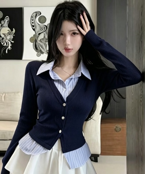 AVYL(アヴィル)の「シャツ切替ドッキングVネックカーディガン(Tシャツ/カットソー・レディース・ネイビー/グレー・M)」の8枚目の写真