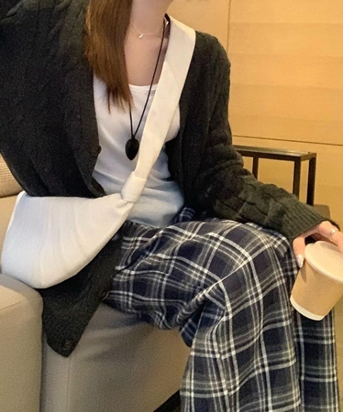 mebole（メボレ）の「lace waist checkered wide pants（その他パンツ・レディース・ネイビー・FREE）」の8枚目の写真