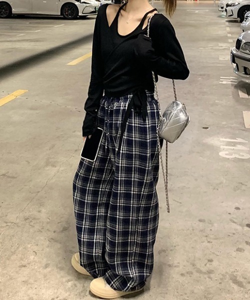 mebole（メボレ）の「lace waist checkered wide pants（その他パンツ・レディース・ネイビー・FREE）」の11枚目の写真