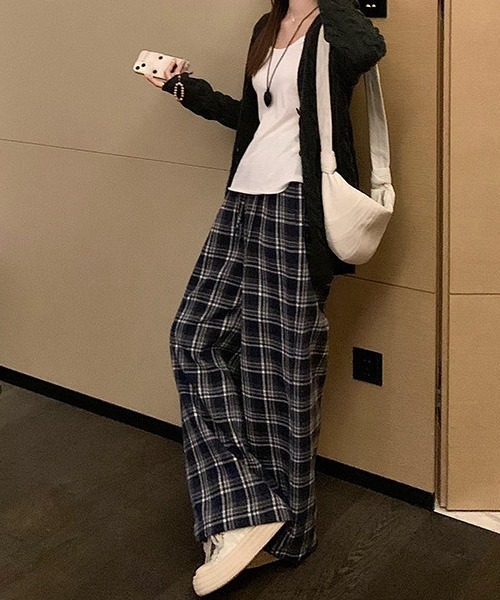 mebole（メボレ）の「lace waist checkered wide pants（その他パンツ・レディース・ネイビー・FREE）」の17枚目の写真
