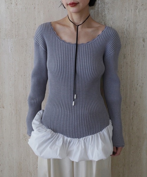 Ameri（アメリ）の「BALLOON HEM DOCKING KNIT TOP（ニット/セーター・レディース・ブラック/グレー/カーキ・FREE）」の2枚目の写真