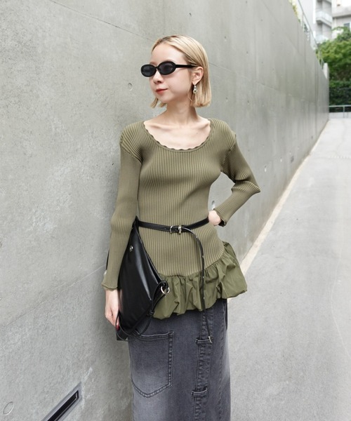 Ameri（アメリ）の「BALLOON HEM DOCKING KNIT TOP（ニット/セーター・レディース・ブラック/グレー/カーキ・FREE）」の22枚目の写真