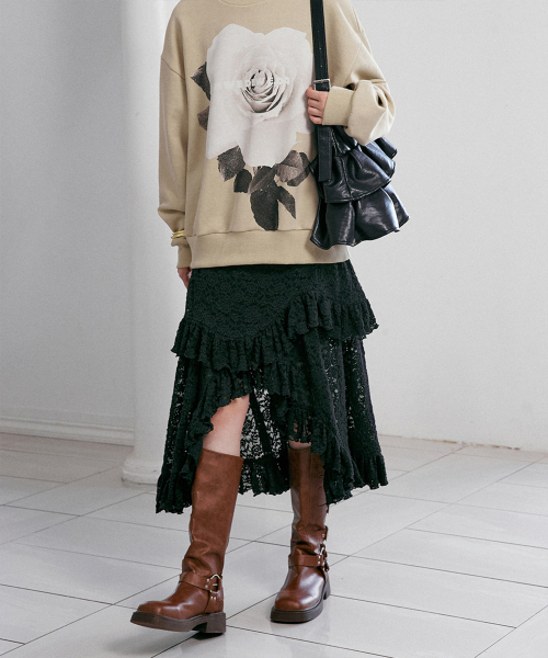DEWEDEWE（デュイデュイ）の「レースティアードスカート（2カラー）（スカート・レディース・ブラック/アイボリー・SMALL/MEDIUM）」の3枚目の写真