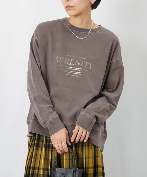 LUCA/LADY LUCK LUCA(ルカ/レディラックルカ)の「LC/LLL ピグメント箔プリントプルオーバー(Tシャツ/カットソー・レディース・ベージュ/チャコールグレー/ブラウン・FREE)」の2枚目の写真