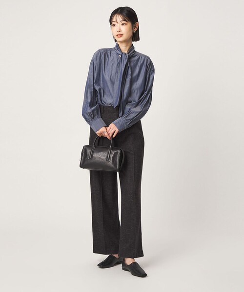green label relaxing(グリーンレーベルリラクシング)の「ボータイ ブラウス(シャツ/ブラウス・レディース・ライトブルー/ホワイト/ネイビー・FREE)」の5枚目の写真