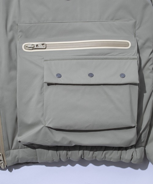 F/CE. (エフシーイー)の「F/CE. PERTEX PADDING FESTIVAL JK 2.0 / エフシーイー パーテックス パディング フェスティバル ジャケット 2.0(ダウンジャケット/コート・メンズ・セージグリーン/ブラック・X-LARGE/LARGE/MEDIUM/SMALL)」の16枚目の写真