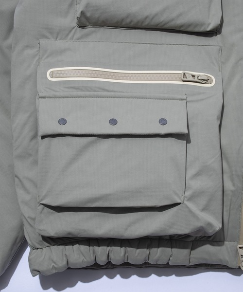 F/CE. (エフシーイー)の「F/CE. PERTEX PADDING FESTIVAL JK 2.0 / エフシーイー パーテックス パディング フェスティバル ジャケット 2.0(ダウンジャケット/コート・メンズ・セージグリーン/ブラック・X-LARGE/LARGE/MEDIUM/SMALL)」の15枚目の写真