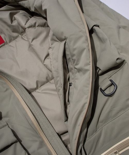 F/CE. (エフシーイー)の「F/CE. PERTEX PADDING FESTIVAL JK 2.0 / エフシーイー パーテックス パディング フェスティバル ジャケット 2.0(ダウンジャケット/コート・メンズ・セージグリーン/ブラック・X-LARGE/LARGE/MEDIUM/SMALL)」の8枚目の写真