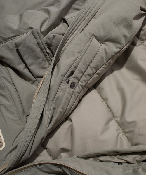 F/CE. (エフシーイー)の「F/CE. PERTEX PADDING FESTIVAL JK 2.0 / エフシーイー パーテックス パディング フェスティバル ジャケット 2.0(ダウンジャケット/コート・メンズ・セージグリーン/ブラック・X-LARGE/LARGE/MEDIUM/SMALL)」の9枚目の写真