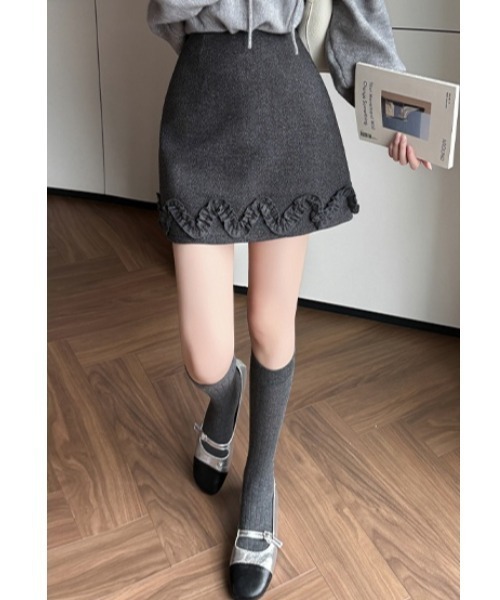OThe.Naeun(オザナウン)の「wool frill mini skirt(スカート・レディース・ブラウン/グレー/ブラック・FREE)」の13枚目の写真