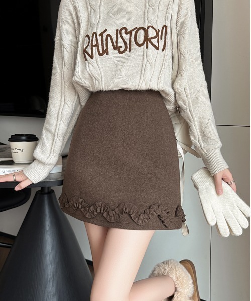 OThe.Naeun(オザナウン)の「wool frill mini skirt(スカート・レディース・ブラウン/グレー/ブラック・FREE)」の4枚目の写真
