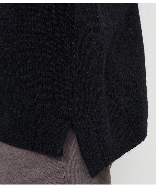 ADAM ET ROPE'(アダムエロペ)の「ラムウール オフタートルネック(ニット/セーター・メンズ・ホワイト/ブラック・MEDIUM/LARGE)」の13枚目の写真