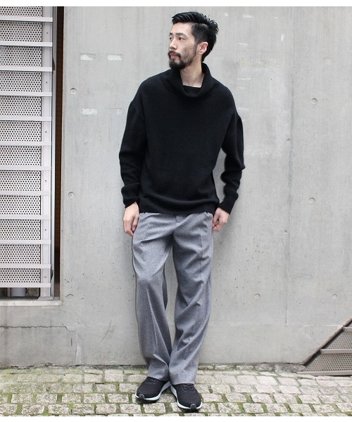 ADAM ET ROPE'(アダムエロペ)の「ラムウール オフタートルネック(ニット/セーター・メンズ・ホワイト/ブラック・MEDIUM/LARGE)」の16枚目の写真