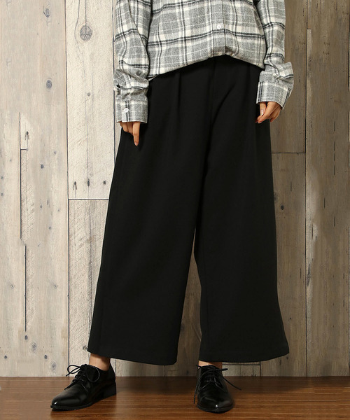 LBC(エルビーシー)の「T/R/PUスリットパンツ (その他パンツ・レディース・ライトブラウン/ダークグレー・LARGE/MEDIUM)」の1枚目の写真