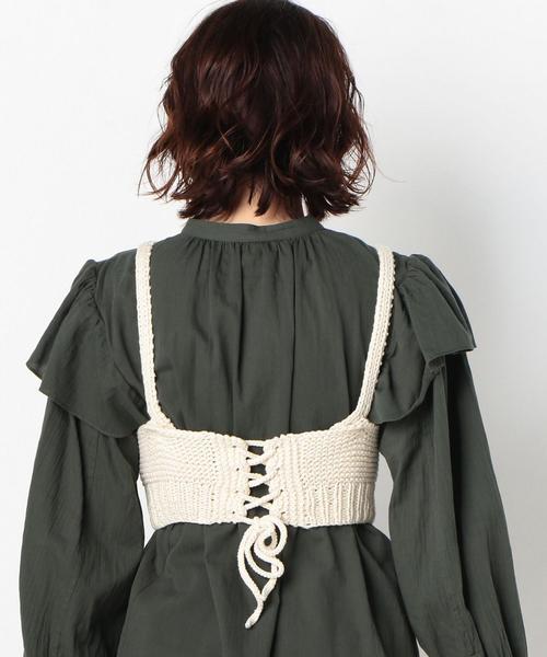 Another Edition（アナザーエディション）の「ケーブルレースアップビスチェ（ニット/セーター・レディース・オフホワイト/ブラウン/ダークグリーン・FREE）」の13枚目の写真