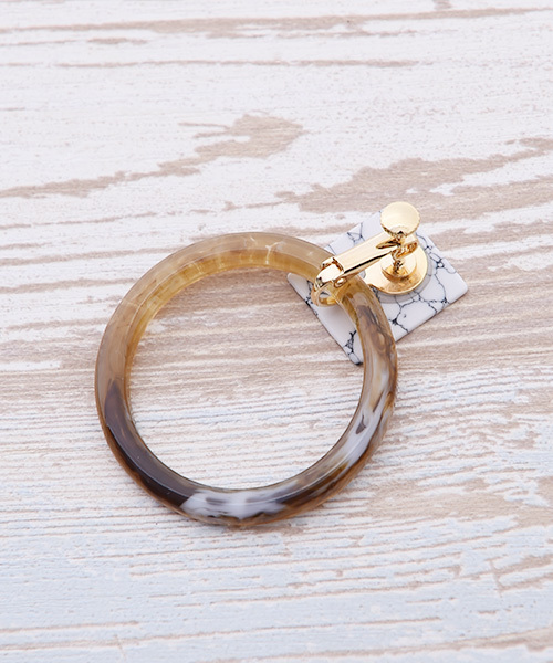 Eldia'lu(エルディアル)の「マーブルサークルピアスorイヤリング(ピアス(両耳用)・レディース・ホワイト/ホワイト系その他/ブルー系その他/ブルー・フリ-)」の14枚目の写真