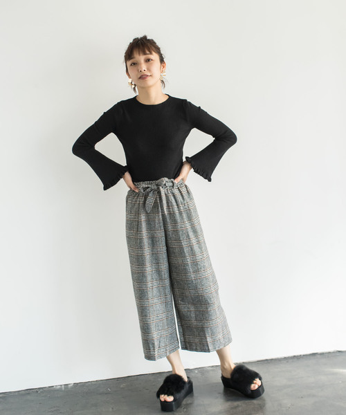and R(アンドアール)の「袖フリルリブニットプルオーバー(Tシャツ/カットソー・レディース・ホワイト/ブラック/イエロー/ピンク系その他・FREE)」の14枚目の写真