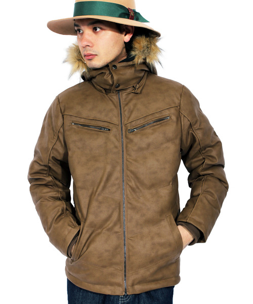 ８(eight)（エイト）の「ファー付き 中綿 PUレザージャケット ブルゾン （ダウンジャケット/コート・メンズ・ブラック/キャメル/ブラウン・MEDIUM/LARGE/X-LARGE）」の3枚目の写真