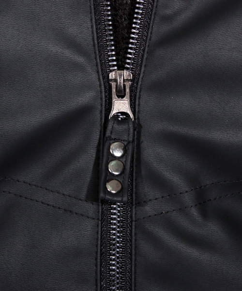 ８(eight)（エイト）の「ファー付き 中綿 PUレザージャケット ブルゾン （ダウンジャケット/コート・メンズ・ブラック/キャメル/ブラウン・MEDIUM/LARGE/X-LARGE）」の4枚目の写真