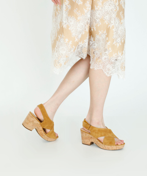 Clarks(クラークス)の「Maritsa Lara / マリッツァララ (サンドスエード)(サンダル・レディース・ベージュ・4.5/6/3.5/4/5/5.5/3)」の5枚目の写真