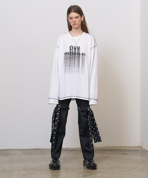 OY（オーワイ）の「グラデーションロゴ長袖Tシャツ/カットソー（Tシャツ/カットソー・メンズ・ホワイト/ブラック/オレンジ・FREE）」の12枚目の写真
