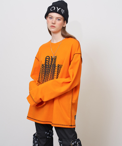 OY（オーワイ）の「グラデーションロゴ長袖Tシャツ/カットソー（Tシャツ/カットソー・メンズ・ホワイト/ブラック/オレンジ・FREE）」の18枚目の写真
