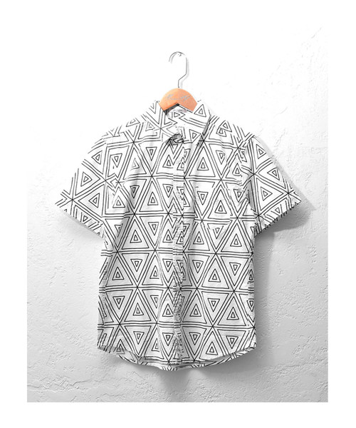 MinoriTY（マイノリティ）の「幾何学柄半袖シャツ（シャツ/ブラウス・メンズ・ホワイト/ブラック・M/L）」の7枚目の写真