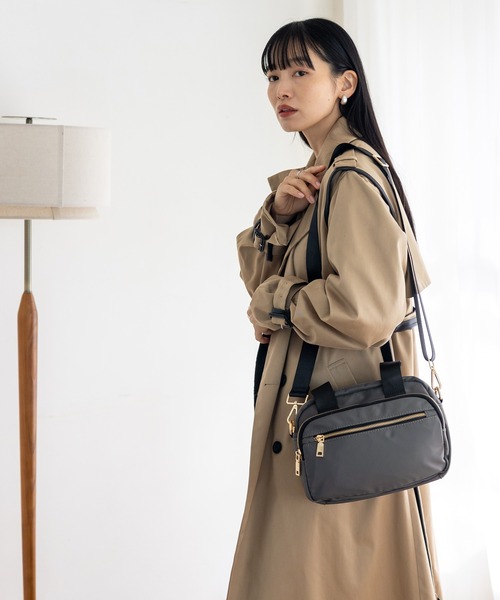 VitaFelice(ヴィータフェリーチェ)の「ナイロン2wayミニショルダートートバッグ(ショルダーバッグ・レディース・グレー/ブラック/モカ/カーキ/チャコールグレー/オフホワイト・FREE)」の10枚目の写真