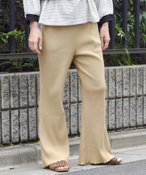 w closet（ダブルクローゼット）の「リブベルボトムパンツ（その他パンツ・レディース・ベージュ/オフホワイト/グレー系その他/ライトブラウン/スミクロ・FREE）」の6枚目の写真
