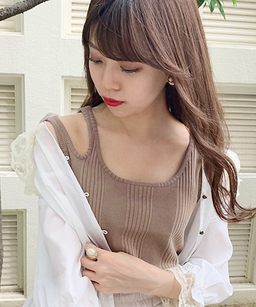 apres jour（アプレジュール）の「リブ肩開きタンク【ZOZOTOWN限定アイテム】（タンクトップ・レディース・ブラック/モカ/オフホワイト・フリー）」の3枚目の写真