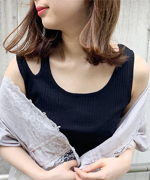 apres jour（アプレジュール）の「リブ肩開きタンク【ZOZOTOWN限定アイテム】（タンクトップ・レディース・ブラック/モカ/オフホワイト・フリー）」の10枚目の写真