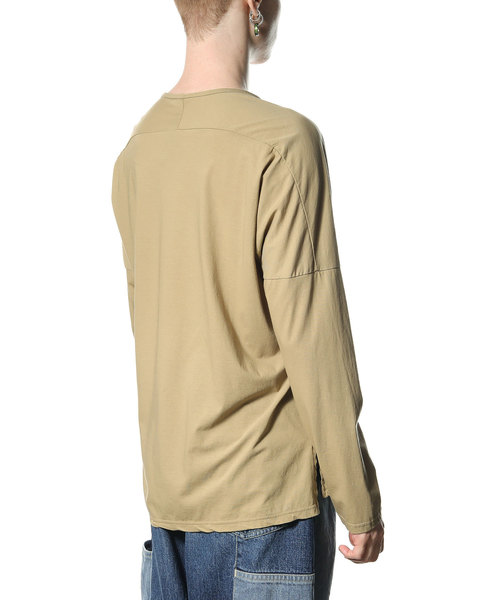 KAZUYUKI KUMAGAI ATTACHMENT(カズユキクマガイアタッチメント)の「40/-フレスカハイケージ天竺 クルーネックドルマンL/S(Tシャツ/カットソー・メンズ・ホワイト/ライトブルー/ブラック/オフホワイト/ライトベージュ・1/2/3)」の9枚目の写真