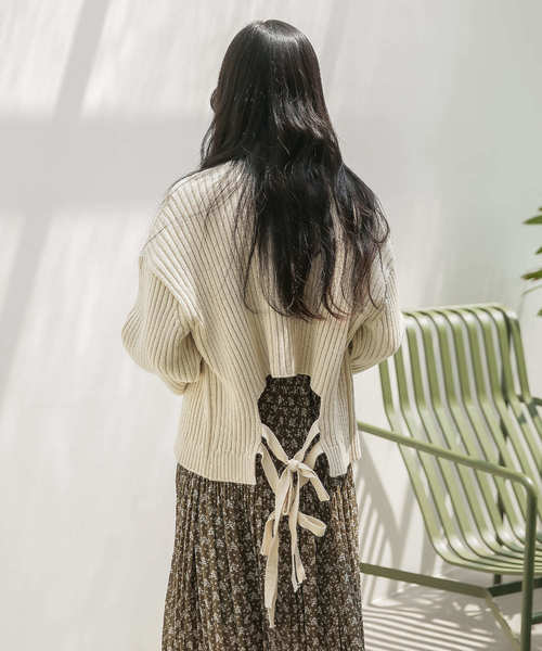 UNE MANSION�i���k�}���V�����j�́u�o�b�N���{���j�b�g�J�[�f�B�K���i�J�[�f�B�K���j�v�b�A�C�{���[