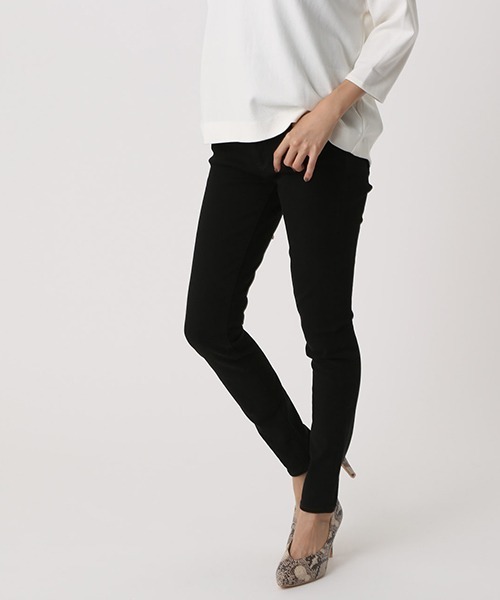 AZUL by moussy(アズールバイマウジー)の「A PERFECT DENIM/アズールパーフェクトデニム(デニムパンツ・レディース・ブラック/ブルー/ダークブルー・SMALL/MEDIUM/LARGE/X-LARGE/X-SMALL/XX-SMALL)」の10枚目の写真