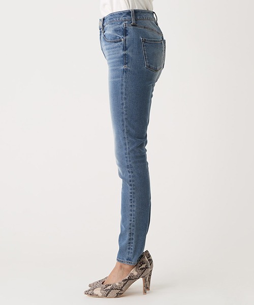 AZUL by moussy(アズールバイマウジー)の「A PERFECT DENIM/アズールパーフェクトデニム(デニムパンツ・レディース・ブラック/ブルー/ダークブルー・SMALL/MEDIUM/LARGE/X-LARGE/X-SMALL/XX-SMALL)」の15枚目の写真