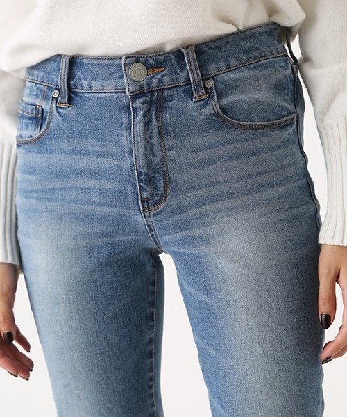 AZUL by moussy(アズールバイマウジー)の「A PERFECT DENIM/アズールパーフェクトデニム(デニムパンツ・レディース・ブラック/ブルー/ダークブルー・SMALL/MEDIUM/LARGE/X-LARGE/X-SMALL/XX-SMALL)」の17枚目の写真