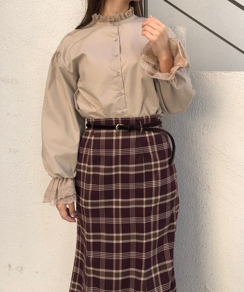 one after another NICE CLAUP（ワンアフターアナザーナイスクラップ）の「プチハイ袖フリルブラウス（シャツ/ブラウス・レディース・オフホワイト/モカ/ベージュ・FREE）」の9枚目の写真