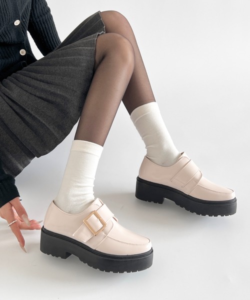 Shoes in Closet（シューズインクローゼット）の「軽量厚底 マニッシュ ワンベルトバックル  ローファー 1978（ローファー・レディース・ブラック/ブラック系その他/ダークブラウン/ブラック系その他5/ブラウン系その他5/アイボリー/ベージュ系その他5/グレー系その他7/ブラック系その他6/グレー系その他6/ベージュ系その他6/イエロー系その他6/ブラウン系その他6/ブラウン系その他・LL/S/M/L/4L/3L/XS/5L/6L）」の11枚目の写真